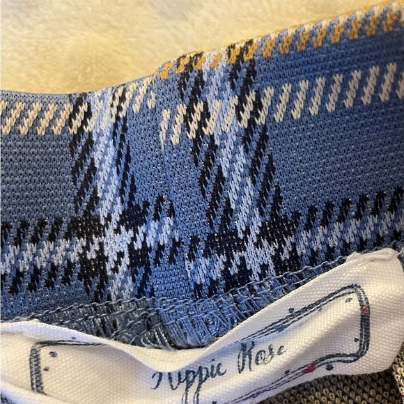 Skirts - Picture 2 of 2